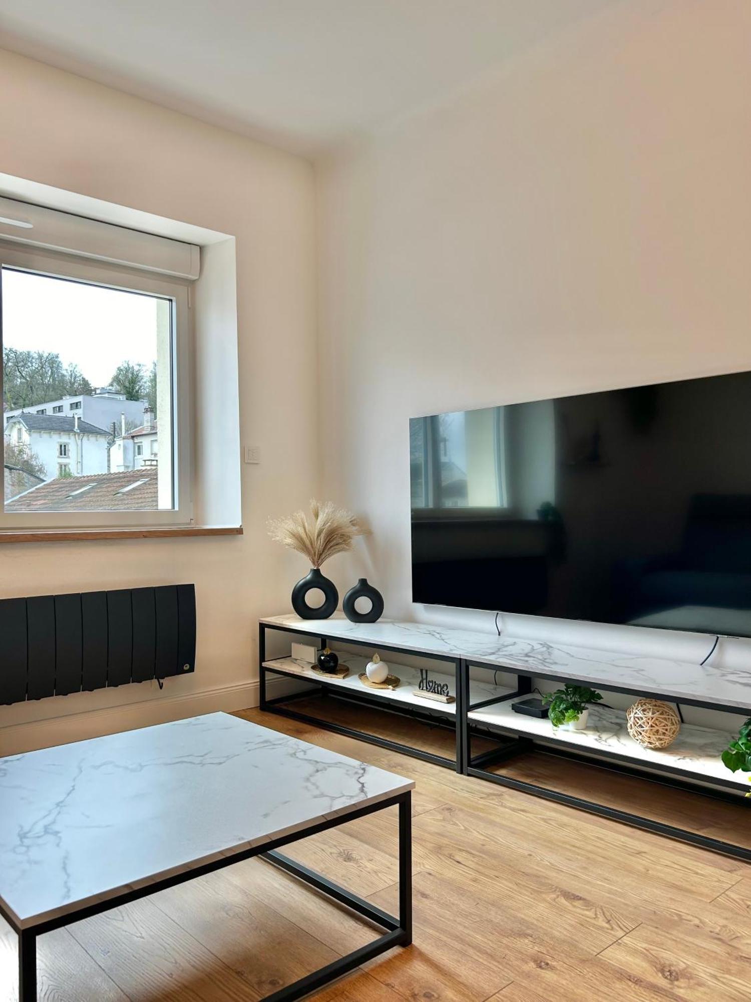Le Chardon- Appartement 2Chambres- Avec Stationnement น็องซี ภายนอก รูปภาพ